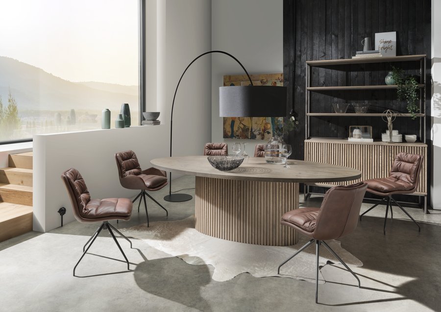 Timo dining table by NOVOMERA