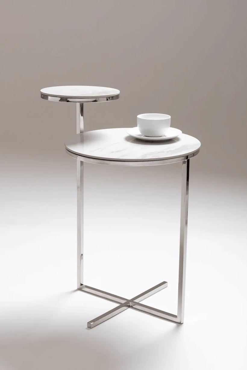 Cruz Side Table by NOVOMERA